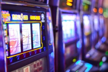 laris99 platform dashboard showing football markets, live-dealer tables, and slot games